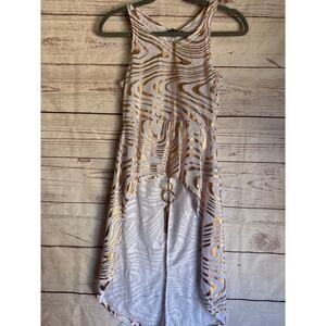 NWOT! Love Heart White and Gold Hi Low Shirt with Necklace Sz M